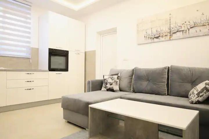 Apartments R&M Tivat Kültér fotó