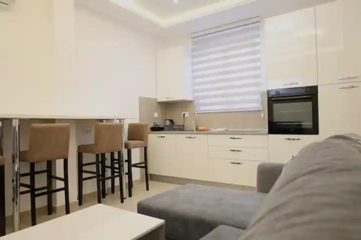 Apartments R&M Tivat Kültér fotó