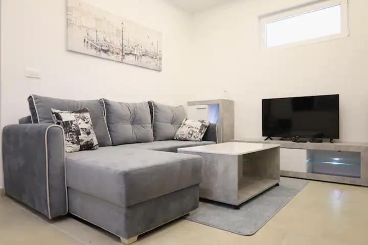 Apartments R&M Tivat Kültér fotó