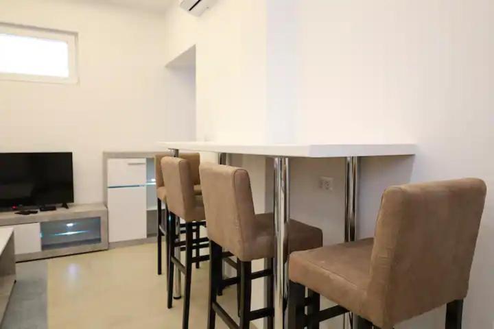 Apartments R&M Tivat Szoba fotó