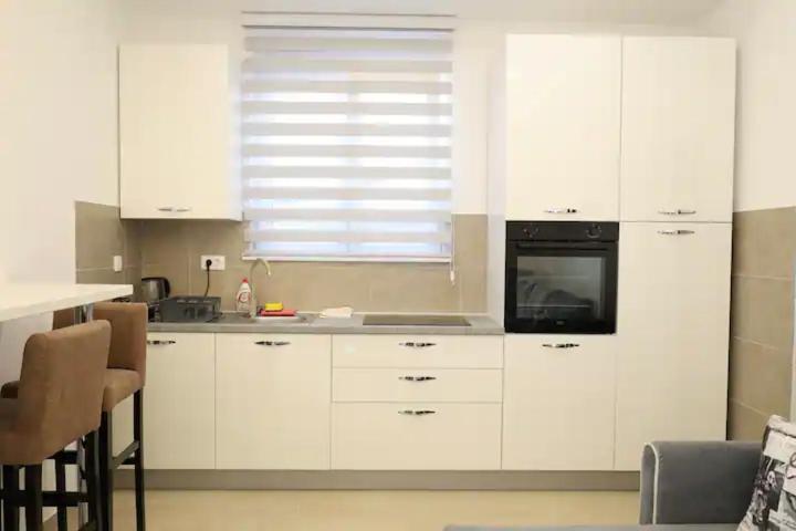 Apartments R&M Tivat Kültér fotó