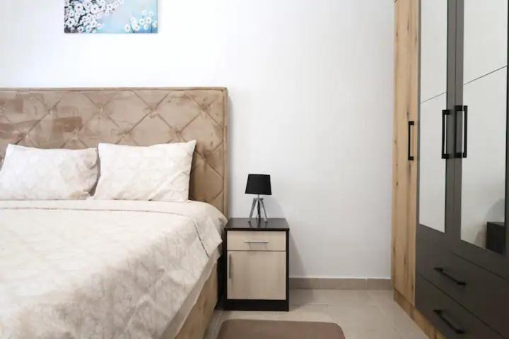 Apartments R&M Tivat Kültér fotó