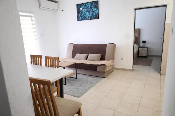 Apartments R&M Tivat Kültér fotó