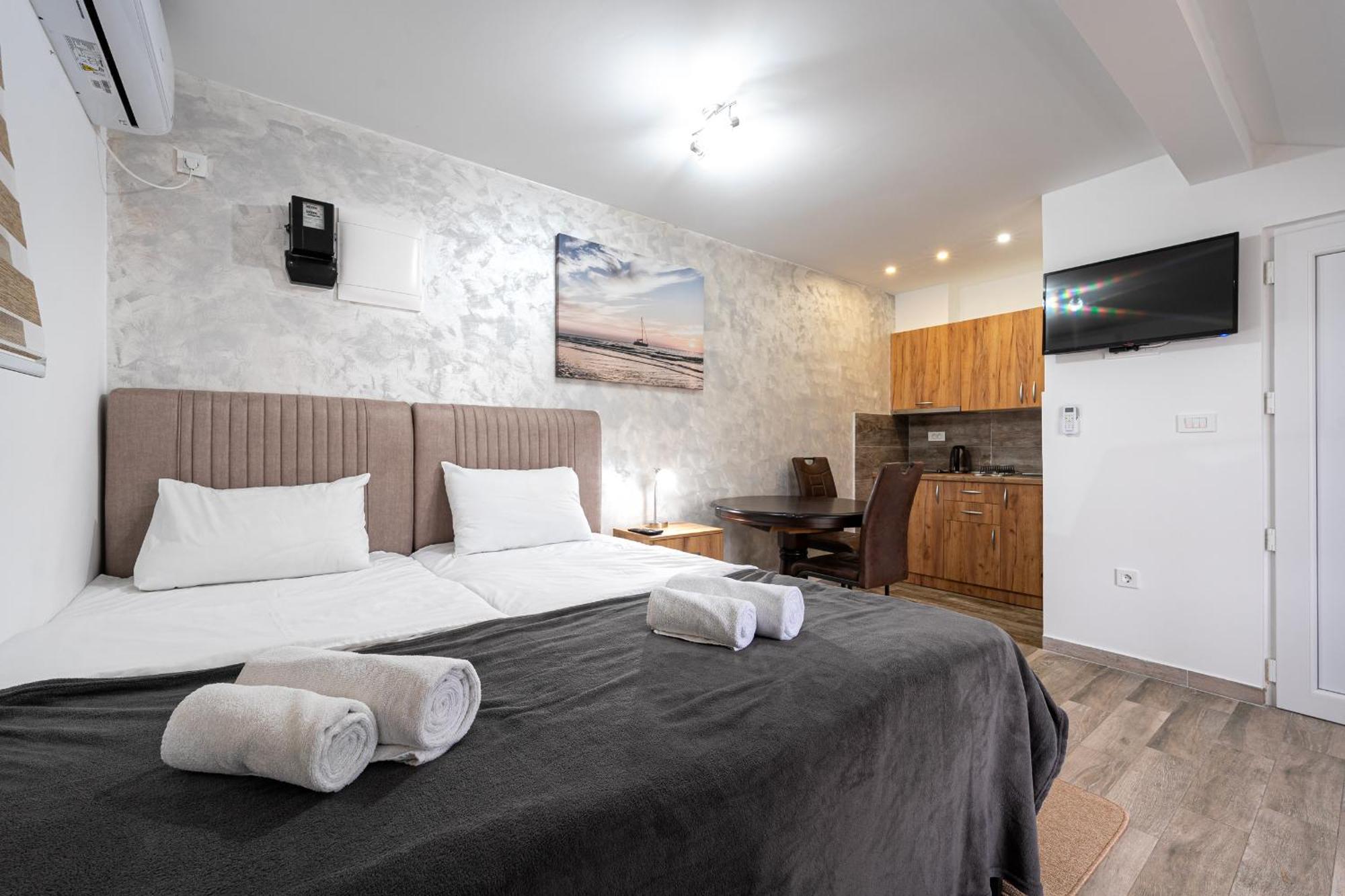 Apartments R&M Tivat Kültér fotó