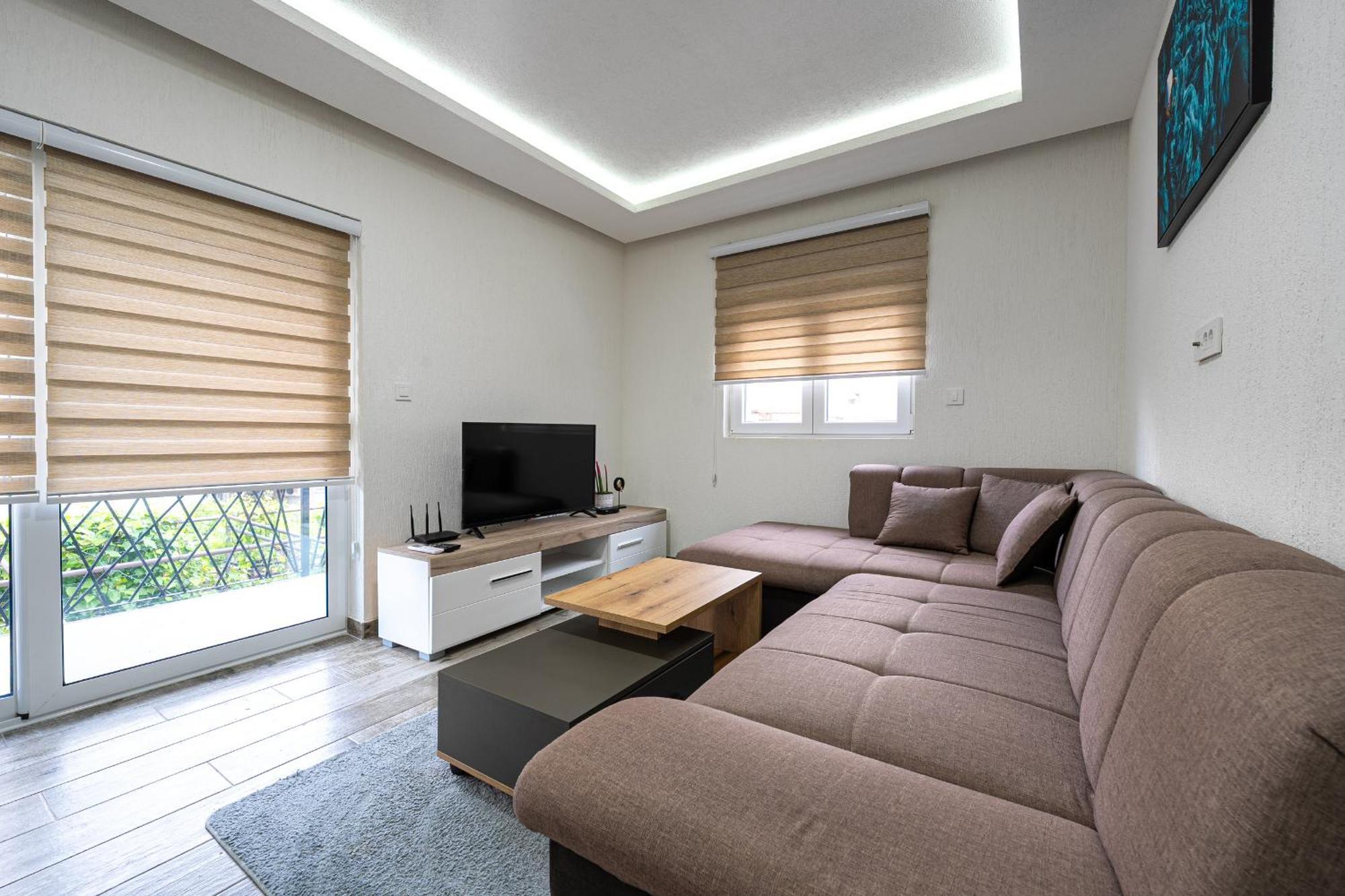Apartments R&M Tivat Kültér fotó